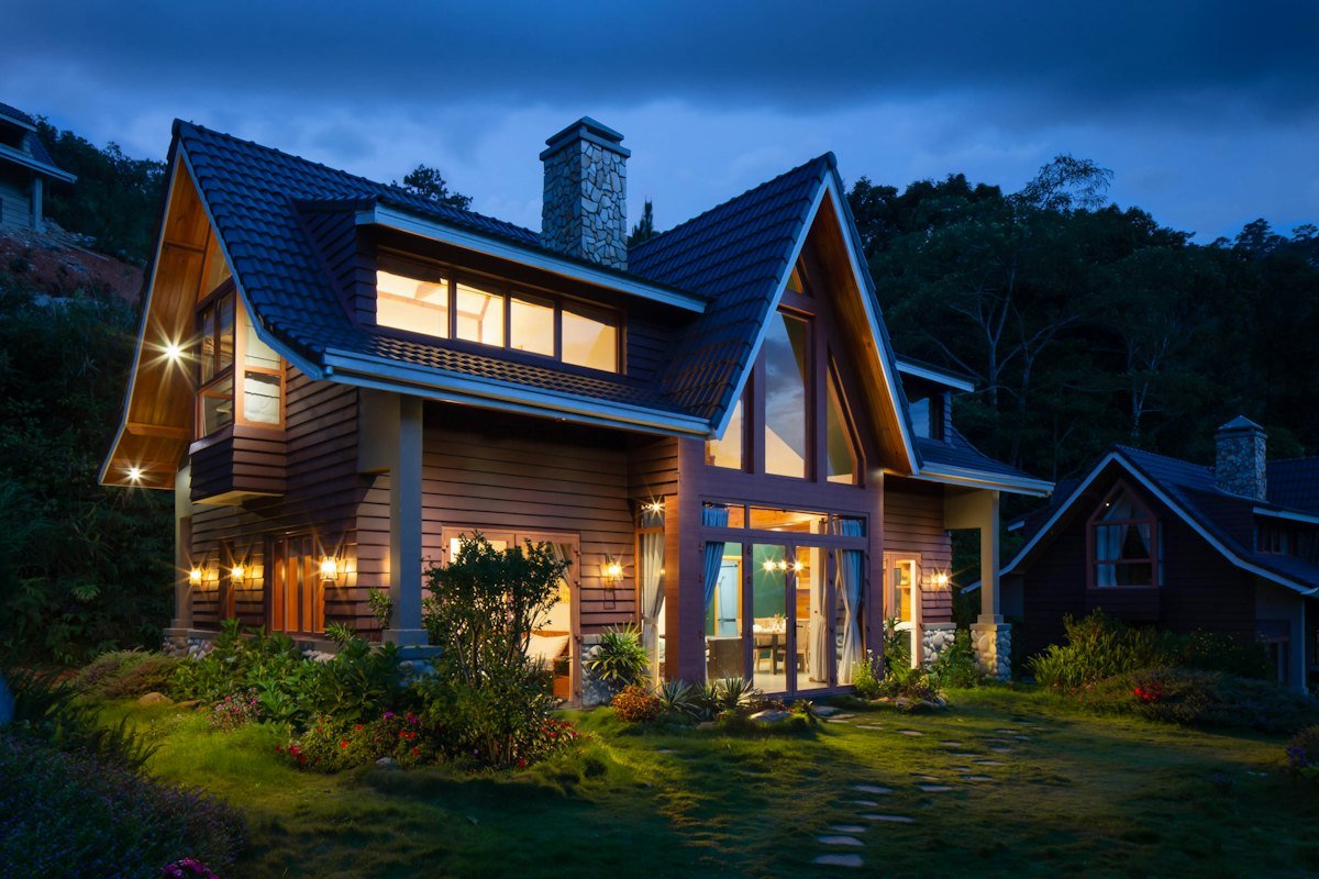 Lakeside Chalet with Private Dock