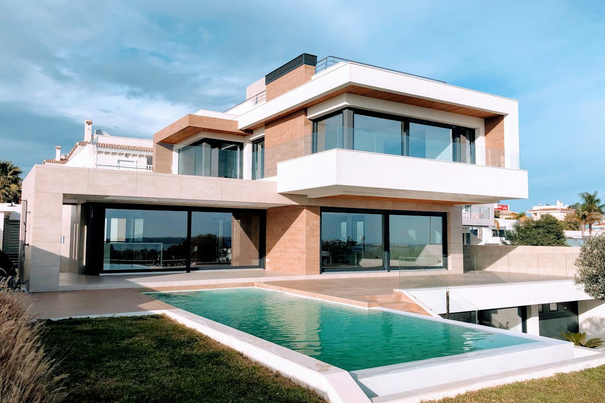 Luxury Infinity Villa by the Sea